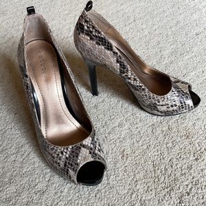 BCBGeneration stunning snakeskin peeptoe pumps 6